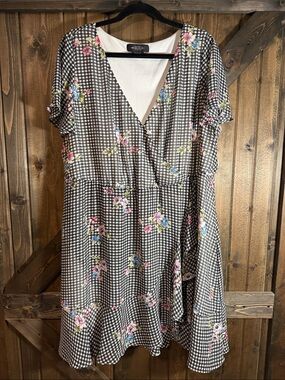 Michel Studio Black Gingham Floral Wrap Midi Dress